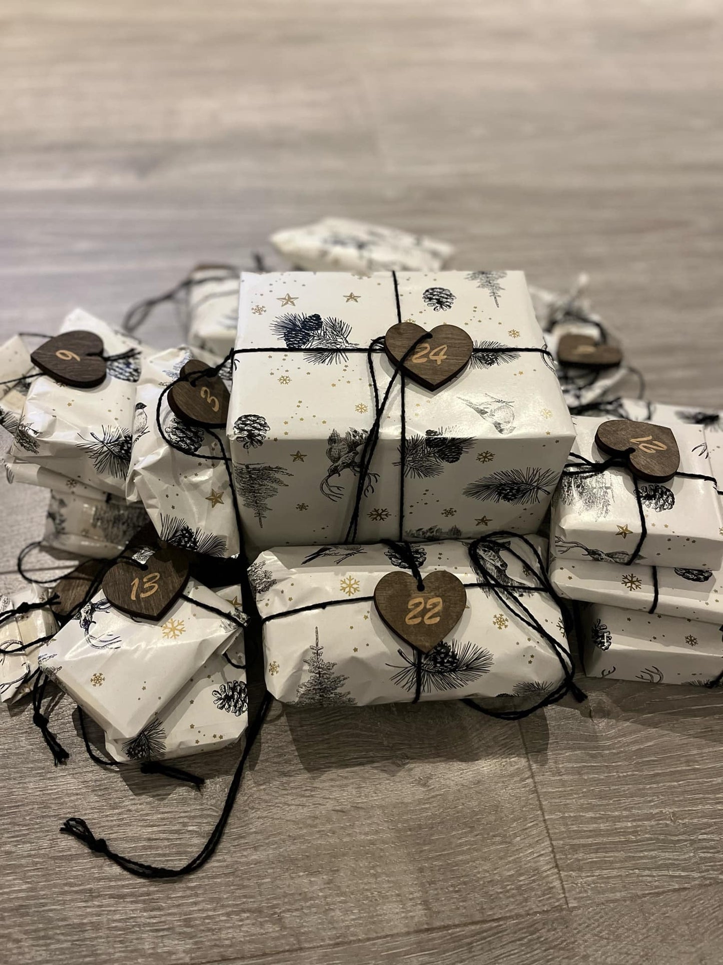 Merker for gavekalender 24stk flotte hjerter